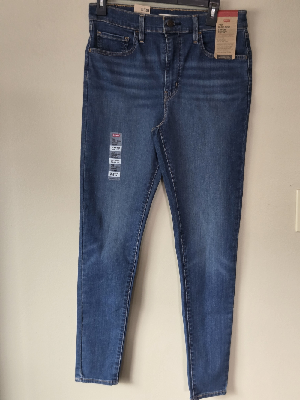 Levi's Women's Medium Blue High-Rise Skinny Jeans Size 10 Short